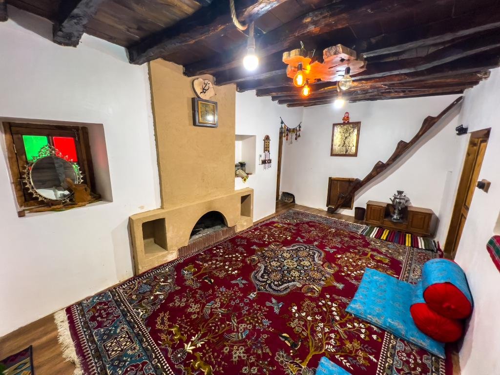 بومگردی چهارخوابه خانه آسنی