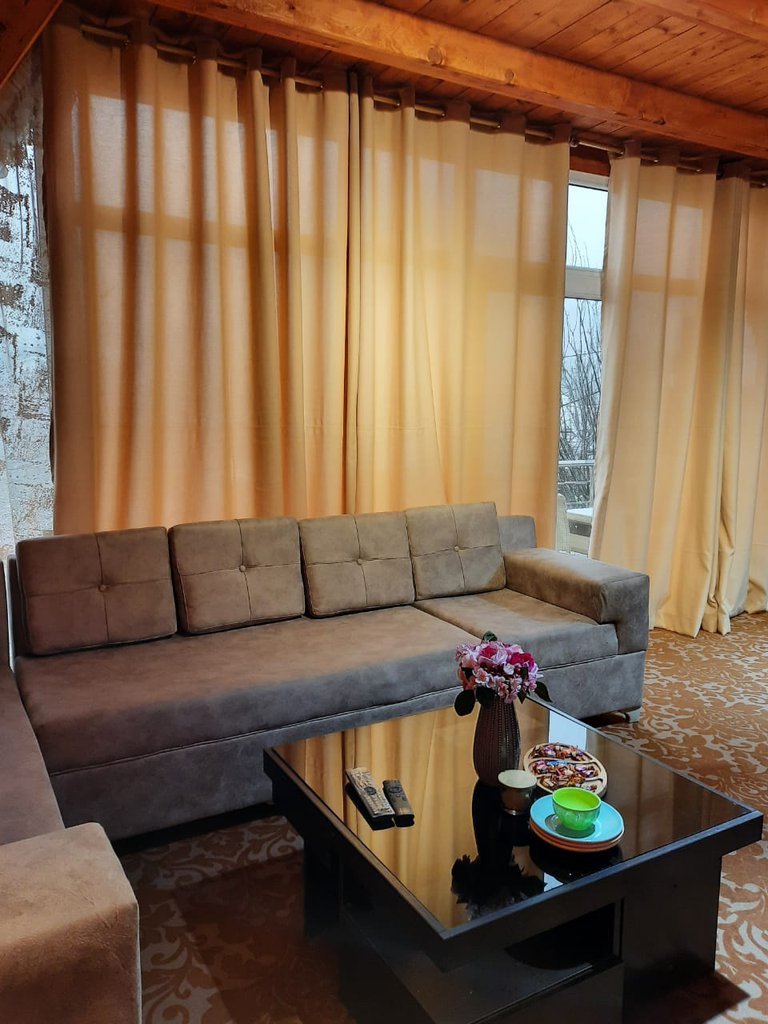 یک خوابه سوئیسی قلعه رودخان