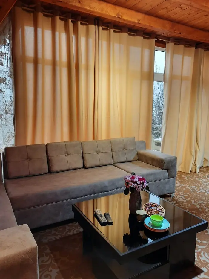 کلبه یک خوابه سوئیسی قلعه رودخان