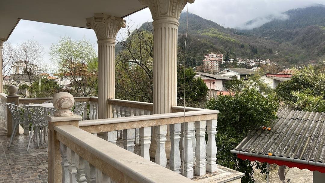 آپارتمان دوخوابه سورخانی واحد 1