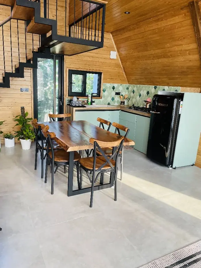 کلبه دوخوابه سوئیسی جکوزی دار تی ته 1