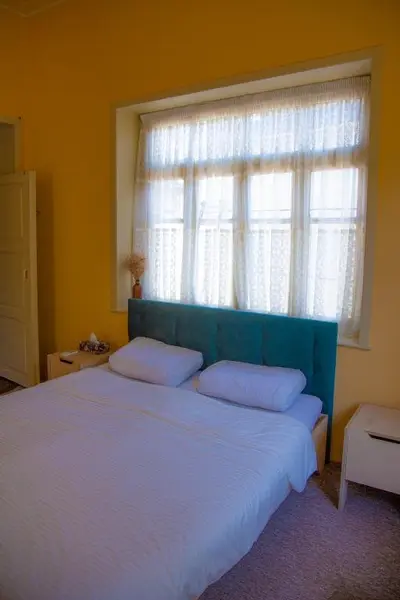 اقامتگاه سنتی بوتیک هتل دیمه - واحد گوشواره