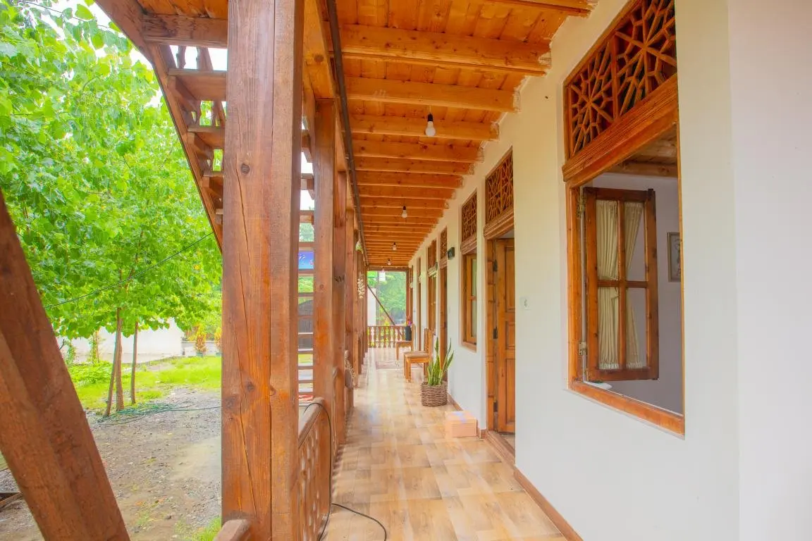 بوم گردی عمارت خورشید - واحد ١