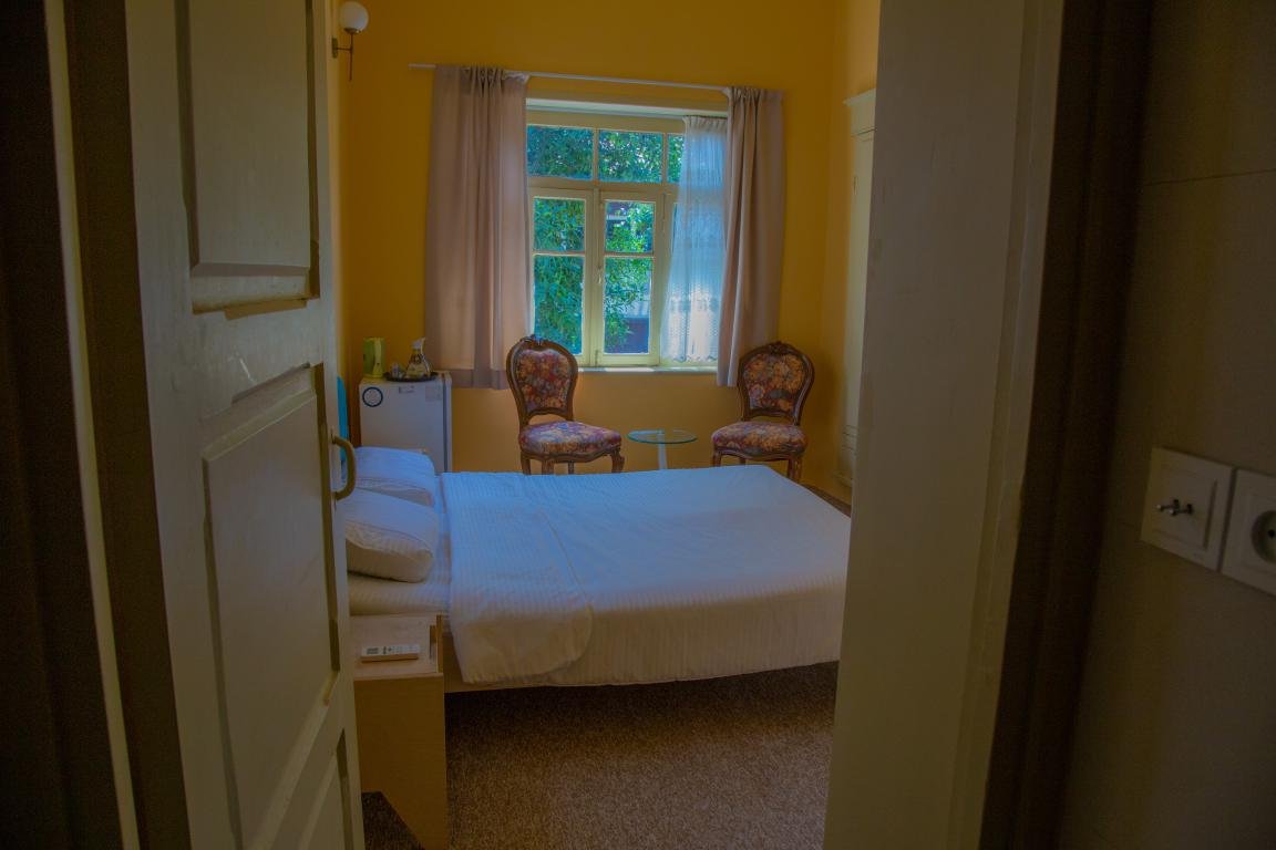 اقامتگاه سنتی بوتیک هتل دیمه - واحد گوشواره