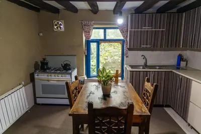 اقامتگاه سنتی سه خوابه بهار نارنج