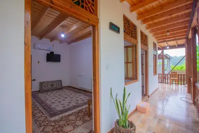 بومگردی عمارت خورشید - واحد ٢