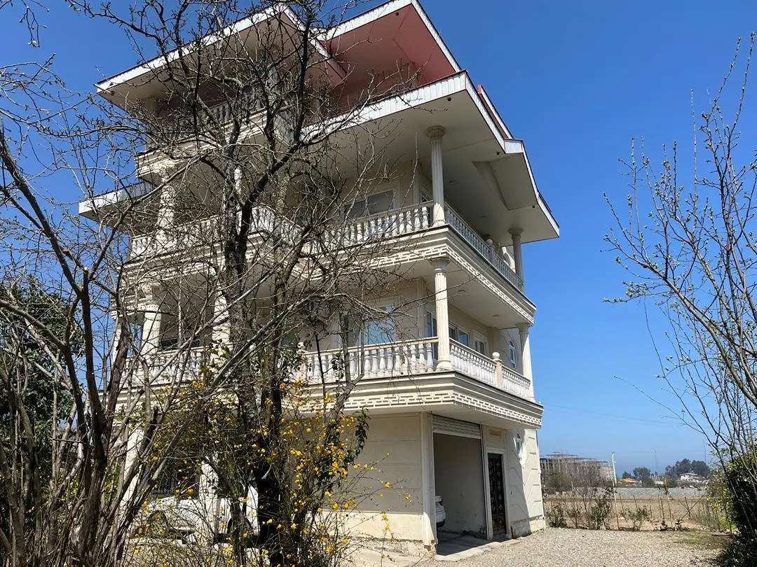 آپارتمان دوخوابه سورخانی واحد 1 -   