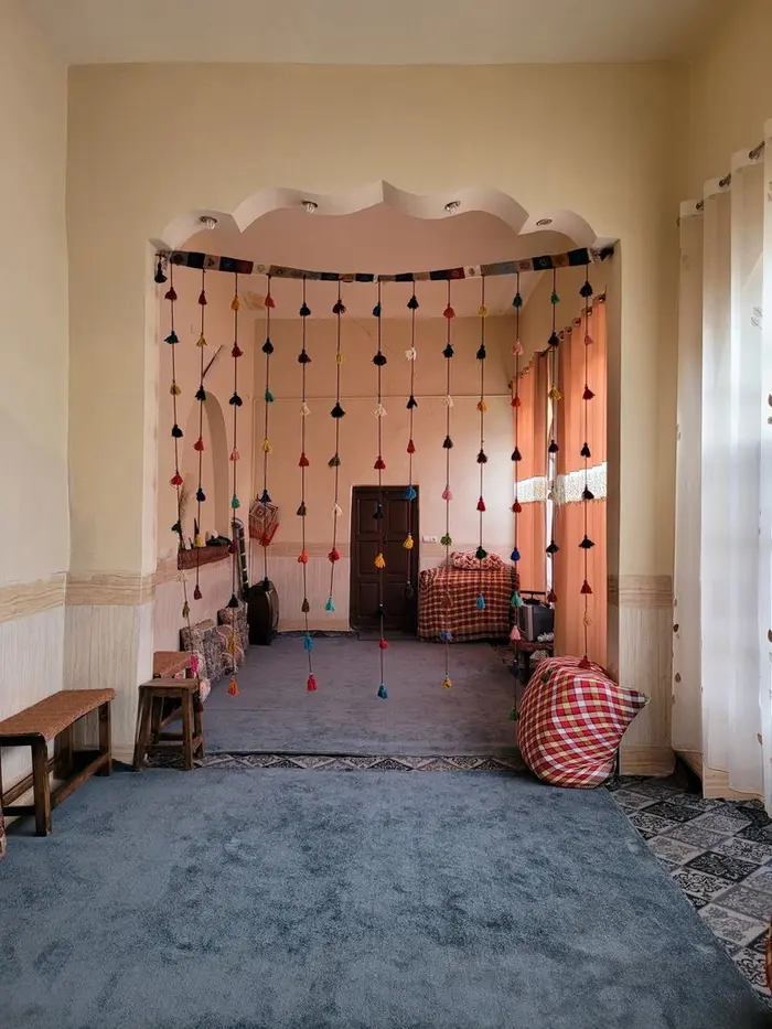 بوم گردی کاهگلی واحد ماهدخت