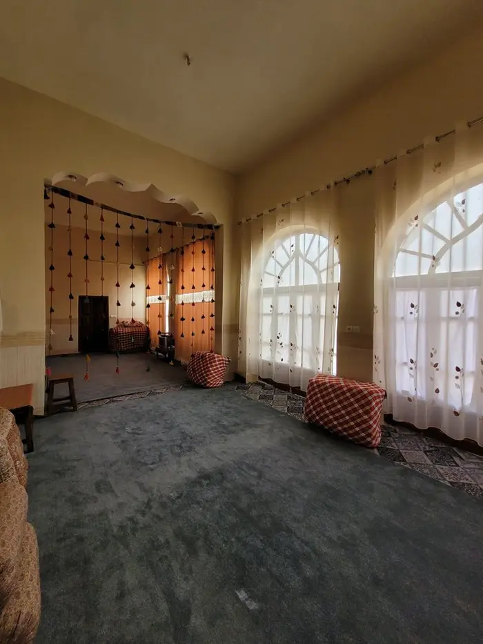 بوم گردی کاهگلی واحد ماهدخت