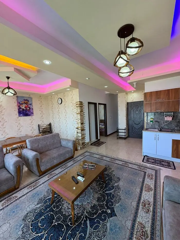 آپارتمان دوخوابه ساحلی تاج واحد ۲