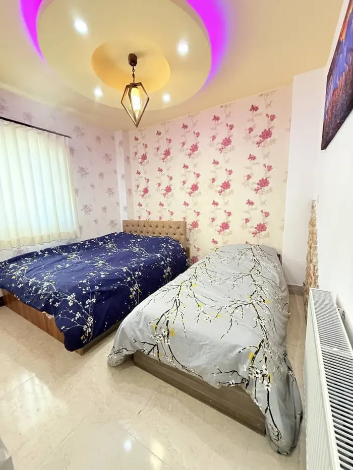 آپارتمان دوخوابه ساحلی تاج واحد 8