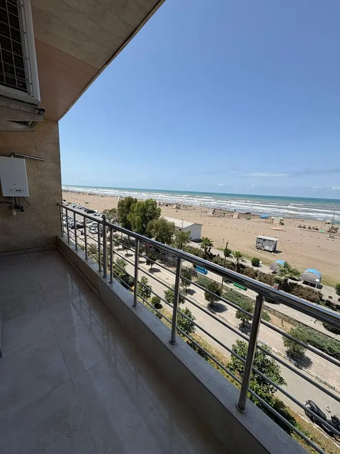 آپارتمان دوخوابه ساحلی تاج واحد ۶