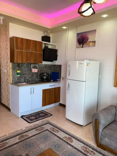 آپارتمان دوخوابه ساحلی تاج واحد ۴