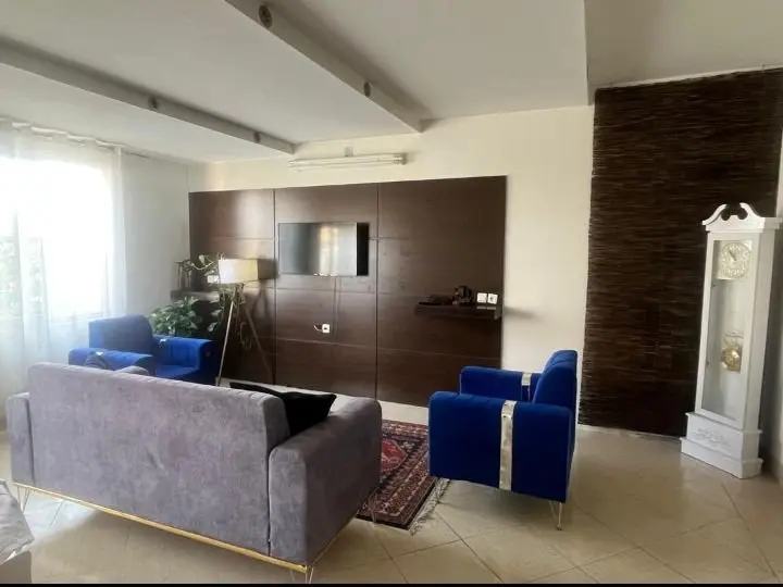 آپارتمان یک خوابه آقایی ۳ - واحد ۳