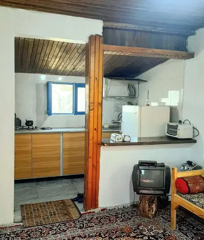 کلبه یک خوابه چوبی لوتک