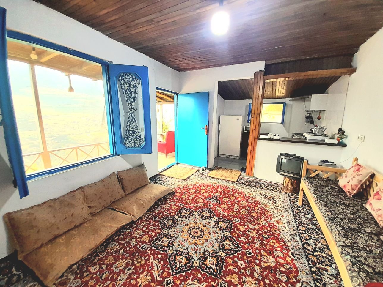 یک خوابه چوبی لوتک