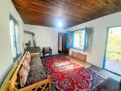 کلبه یک خوابه چوبی لوتک