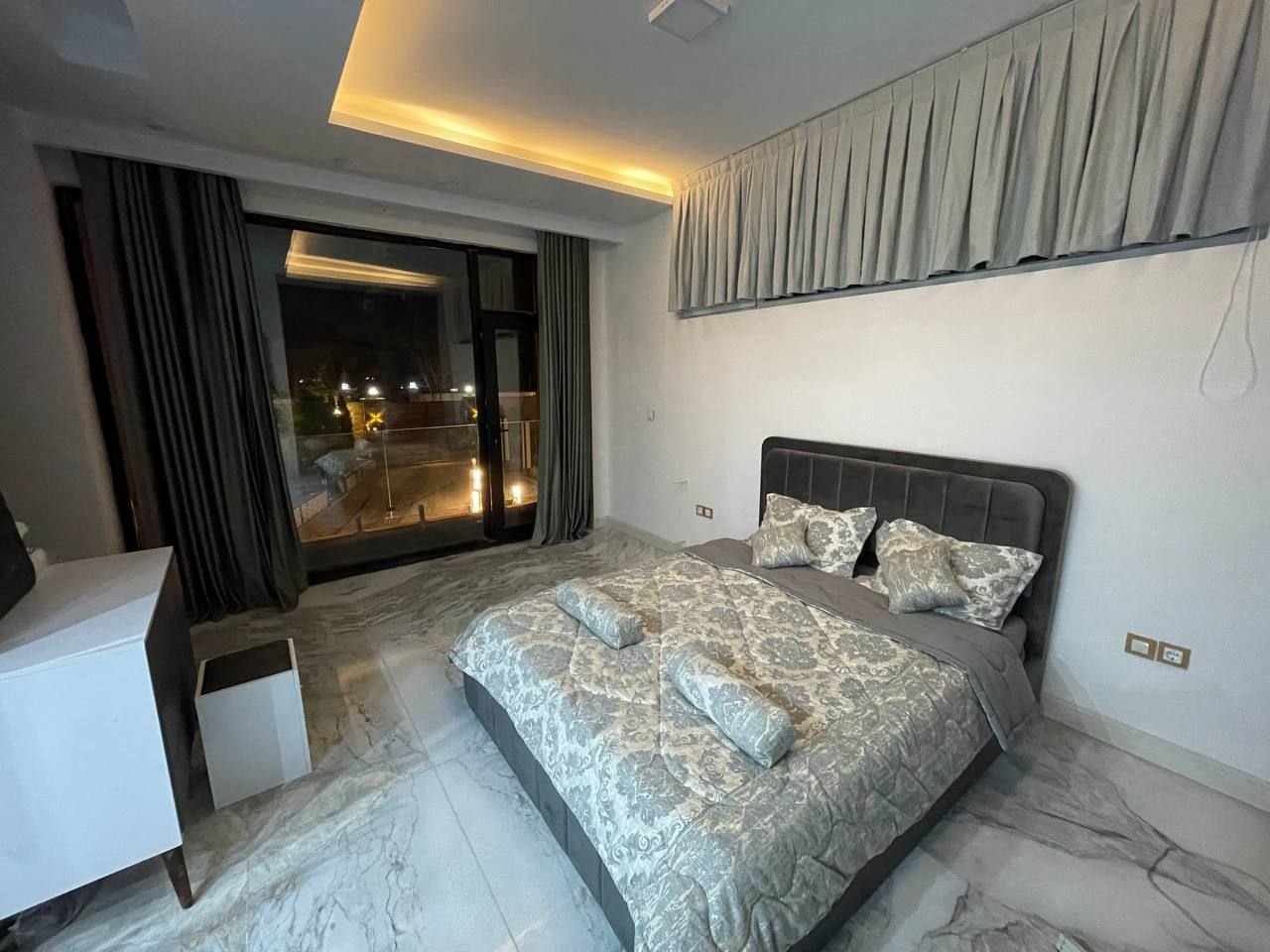 ویلا سه خوابه استخردار آبگرم سرخاب