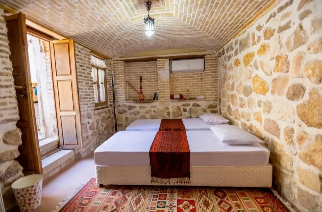 آنا - واحد ۳