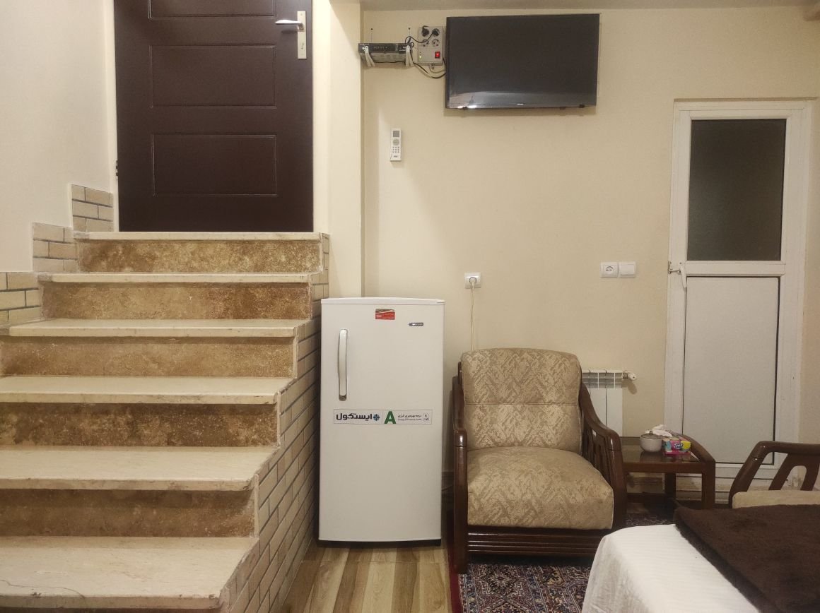 سوئیت فلت گل سرخ اشرفی اصفهانی - واحد 10