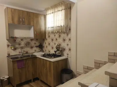 سوئیت فلت گل سرخ اشرفی اصفهانی - واحد 10