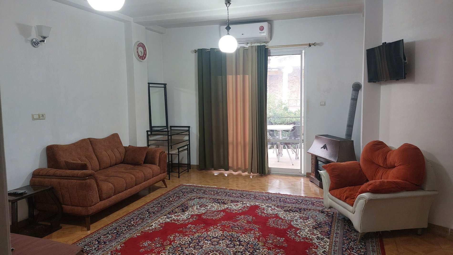 آپارتمان یک خوابه کوروش 6