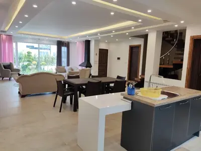 ویلا سه خوابه جنگلی جانا