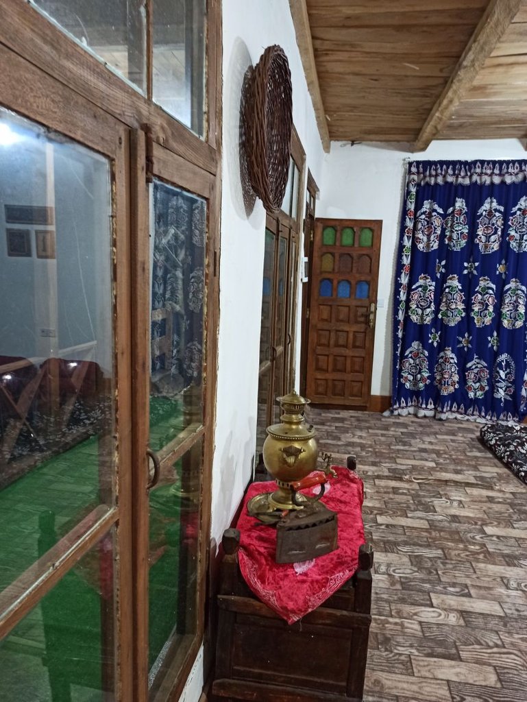 یک خوابه عمارت آناهید