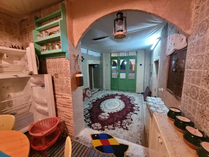 بوم گردی عمارت نقوسان - واحد عمارت پنج دری - پنج دری