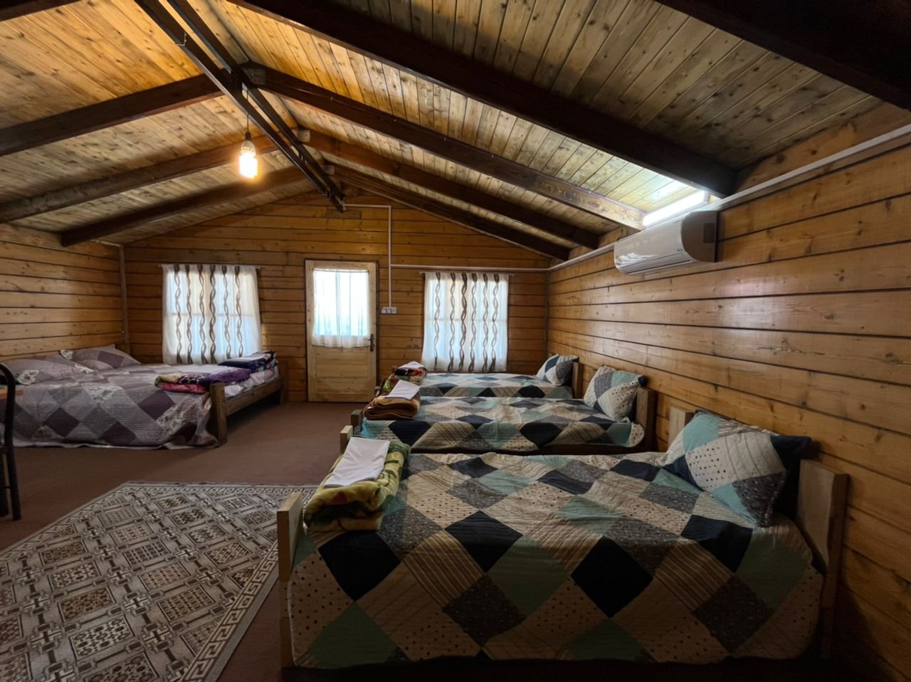 کلبه فلت نگین 1