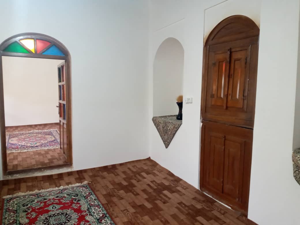 اقامتگاه بوم گردی وقلعه تاریخی کریم خان - قلعه تاریخی کریم خان - اتاق 3 - اتاق 3