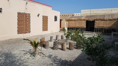 بومگردی آژ - اتاق ۱