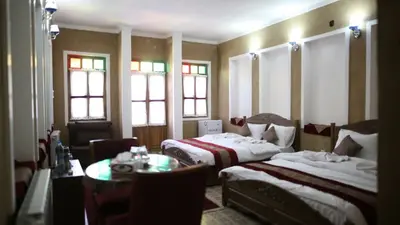 اقامتگاه سنتی اسفنجان - واحد 11