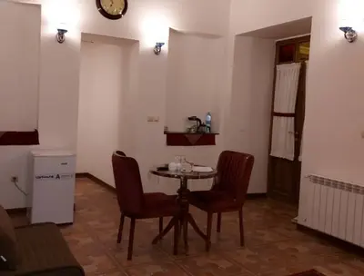 اقامتگاه سنتی اسفنجان - واحد 5