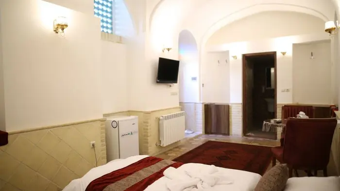 اقامتگاه سنتی اسفنجان - واحد 8 - اتاق 8