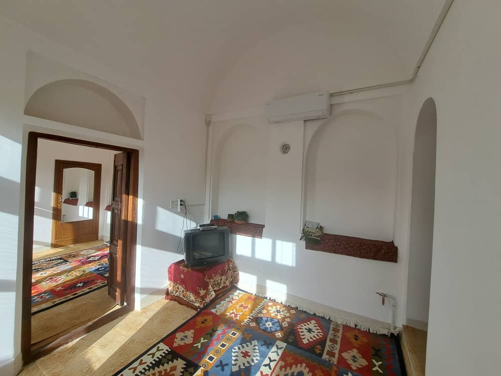 بومگردی یزدمهر - واحد دو دری