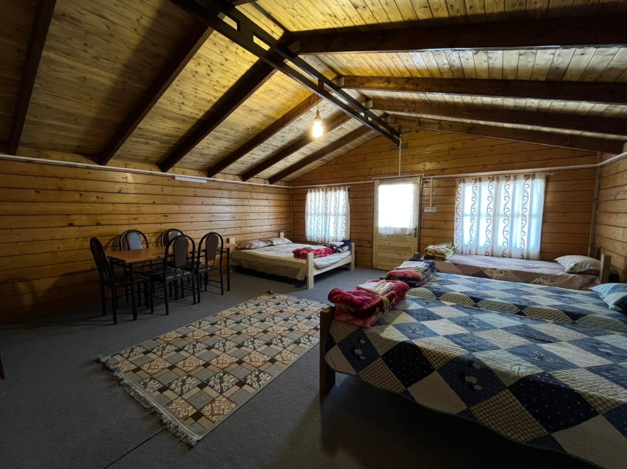 کلبه فلت نگین ۳