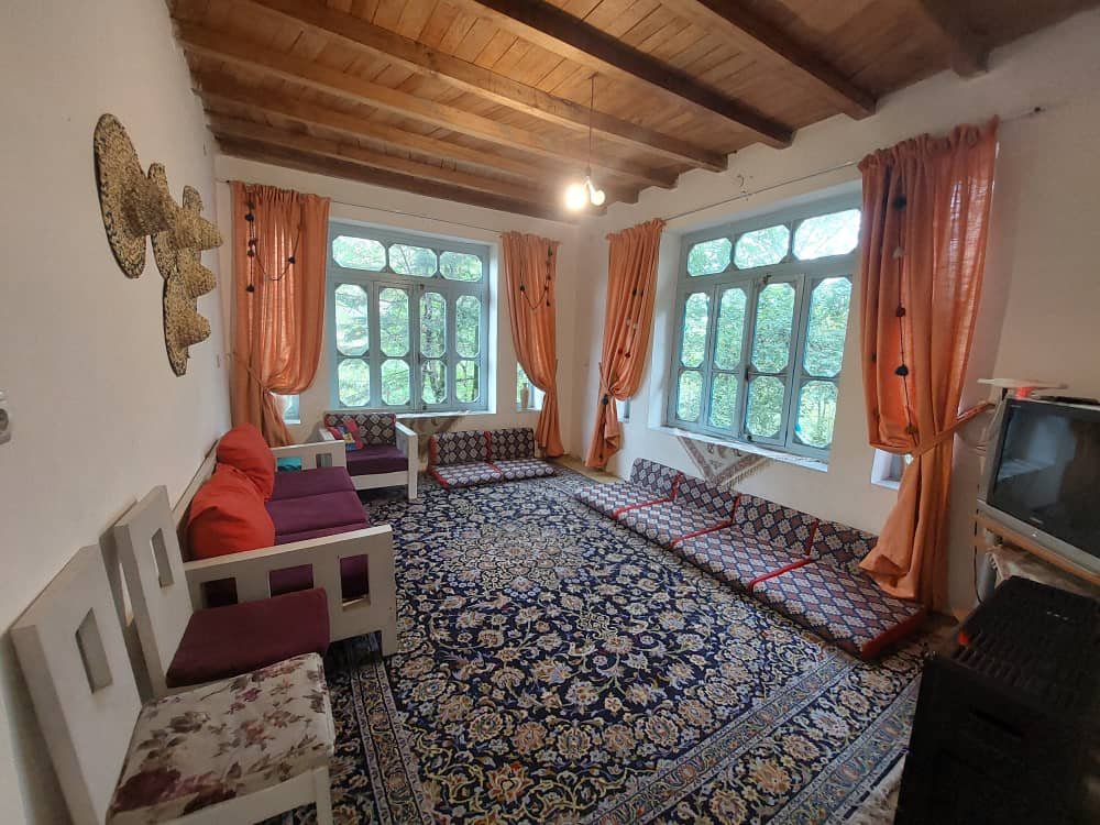 دوخوابه جنگلی دیلا‌نشین