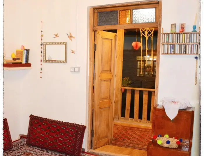 بوم گردی آوش - واحد راش قرمز - قرمز