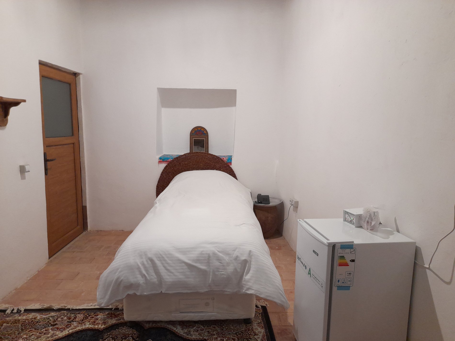 اله بوم - واحد سرخ گل