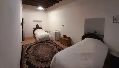 بومگردی اله بوم - واحد سرخ گل