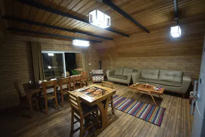 کلبه یک خوابه سوئیسی سعید