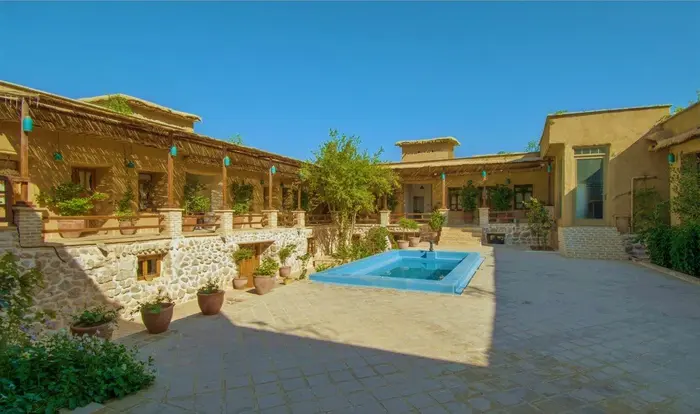 بوم گردی خانه لیرک - واحد سنگاب - خانه لیرک