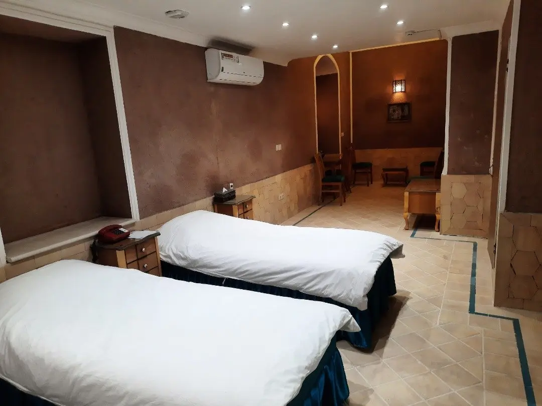 اقامتگاه سنتی بابا افضل - واحد ۳۰۱ - سرداب