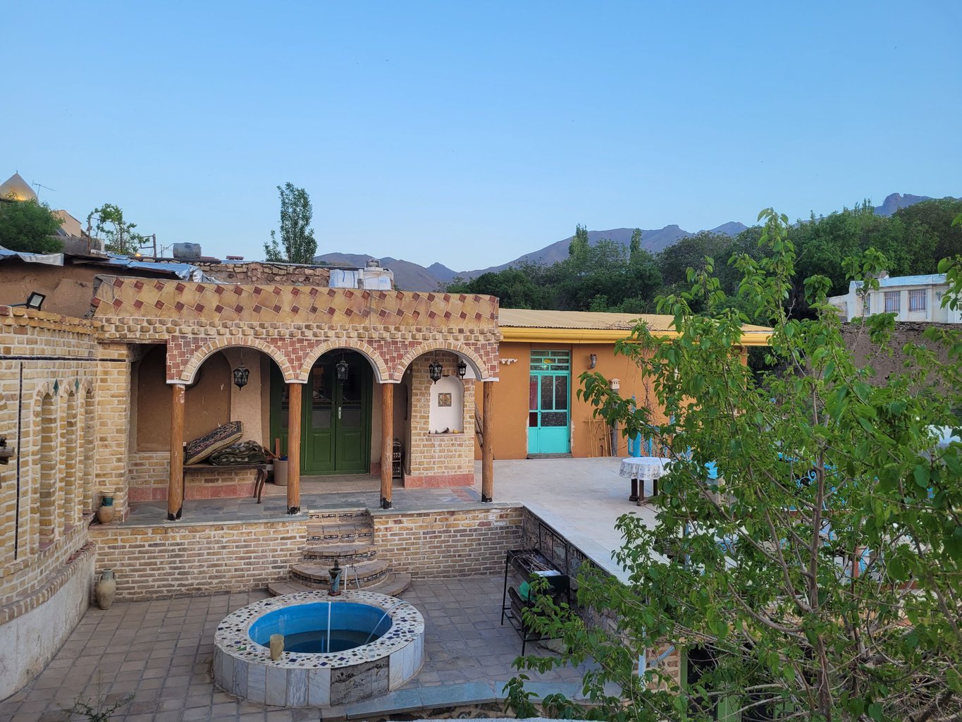 عمارت نقوسان - واحد چوبی