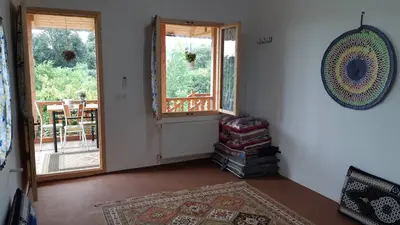 بومگردی عمارت گلسرا - واحد ۳