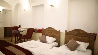 اقامتگاه سنتی اسفنجان - واحد 8