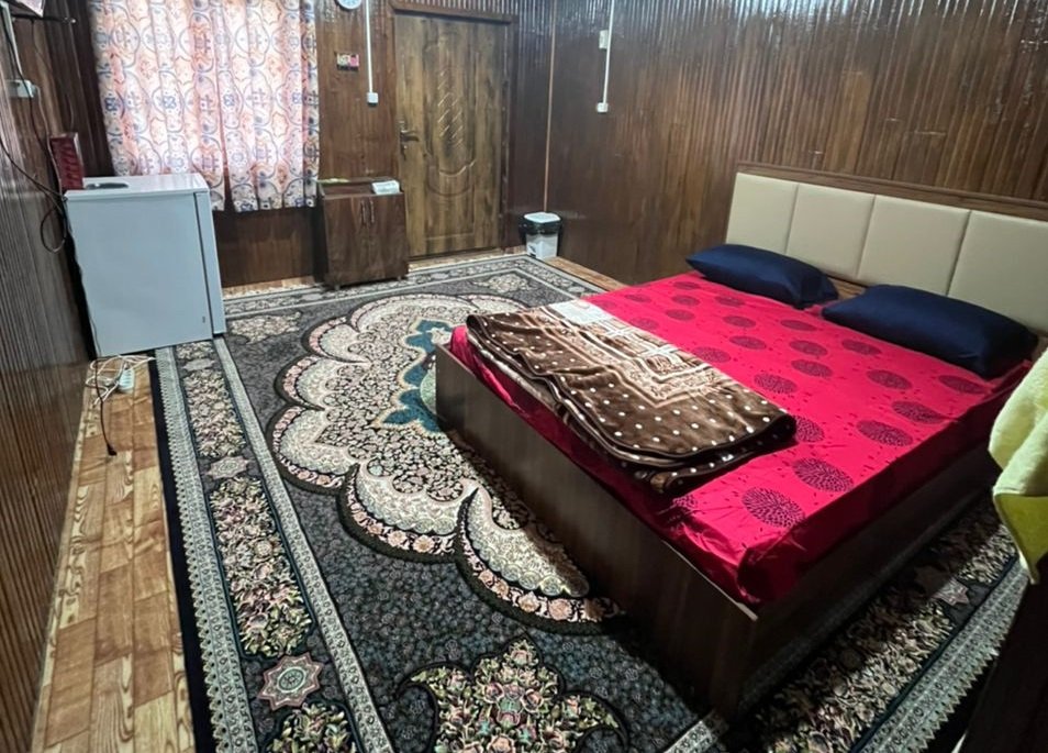 بوم گردی علی بابا - واحد پاییز 3 - علی بابا - پاییز سه