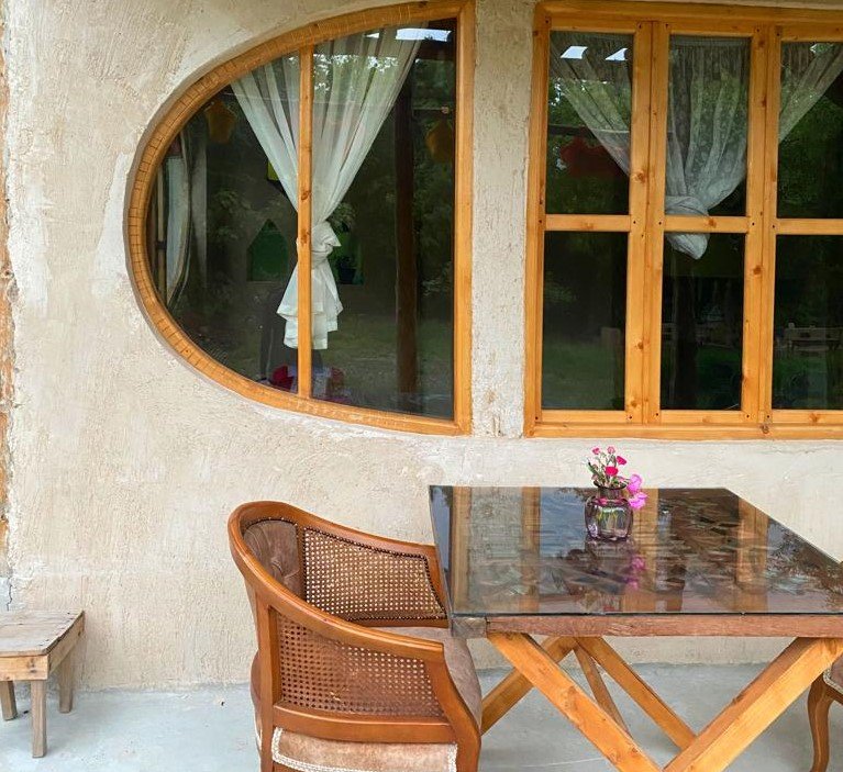 آوش - کلبه کاج اتاق شید