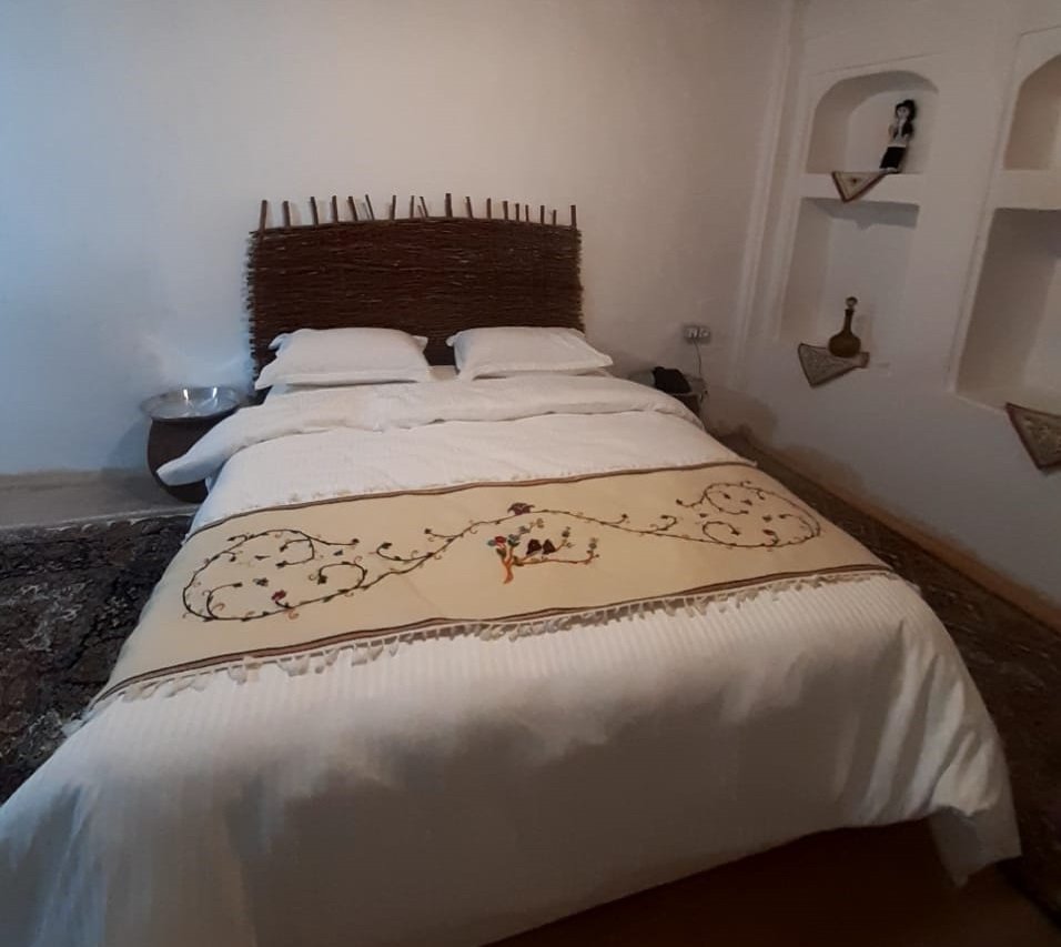 اله بوم - واحد آروس